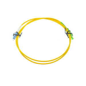 PATCHCORD ŚWIATŁOWODOWY SM 1M SIMPLEX 9/125, SC/APC-LC/UPC 3.0MM