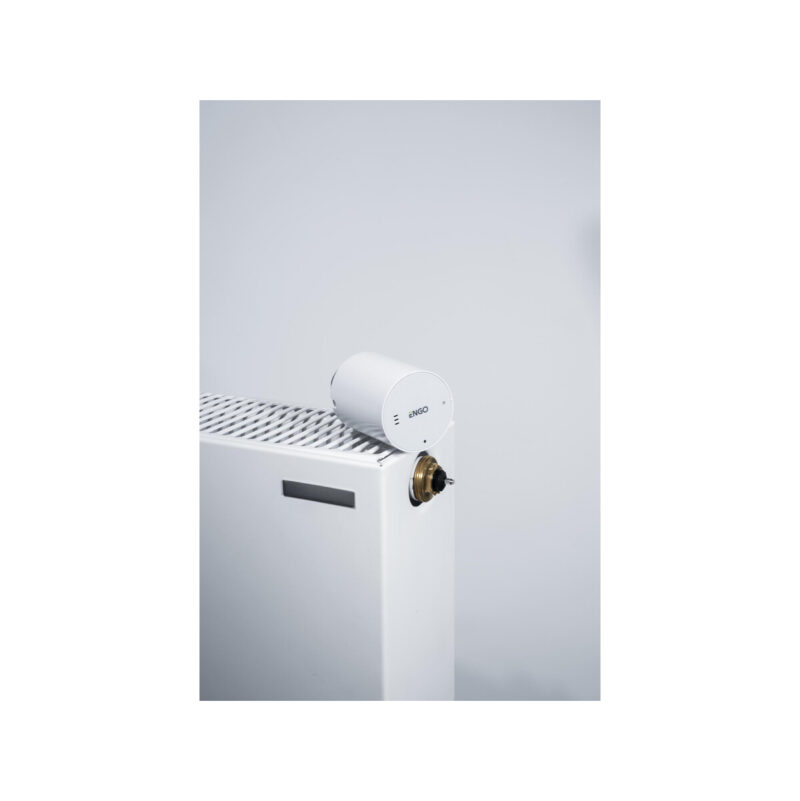 ENGO Controls Inteligentny zestaw ogrzewania Czarny (E25-BATB-4 + ETRV-M30 + EPlug WiFi)