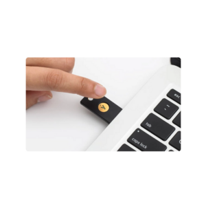 yubico_security_key_nfc_by_yubico_3e2a42c285b4a Klucz Sprzętowy Yubico Security Key NFC by Yubico (USB-A)